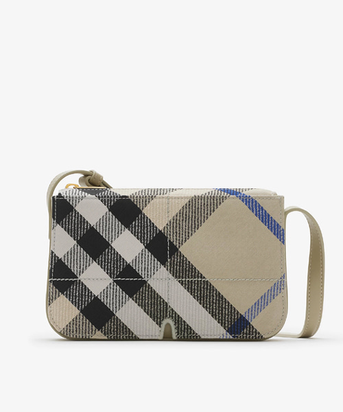 A-45521<br><b>BURBERRY</b><br>스닙 크로스바디 백</b><br>[매장가-180만원대]
